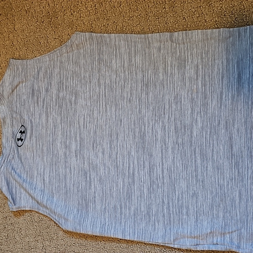 UNDER ARMOUR 4 LOT EUC BOYS 1 SHORT SET 3 SHIRTS - Picture 9 of 14